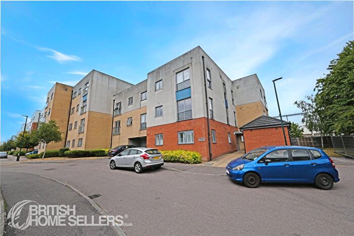 1 Bedroom Flat For Sale In Admiral Drive, Stevenage, Hertfordshire, SG1