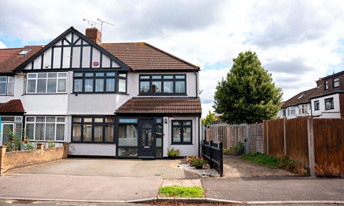 4 Bedroom End Of Terrace House For Sale In Fairview Crescent, Harrow, HA2