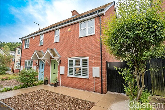 2 Bedroom End Terrace House For Sale In Woodpecker Close, Alvechurch, Birmingham, Worcestershire, B48