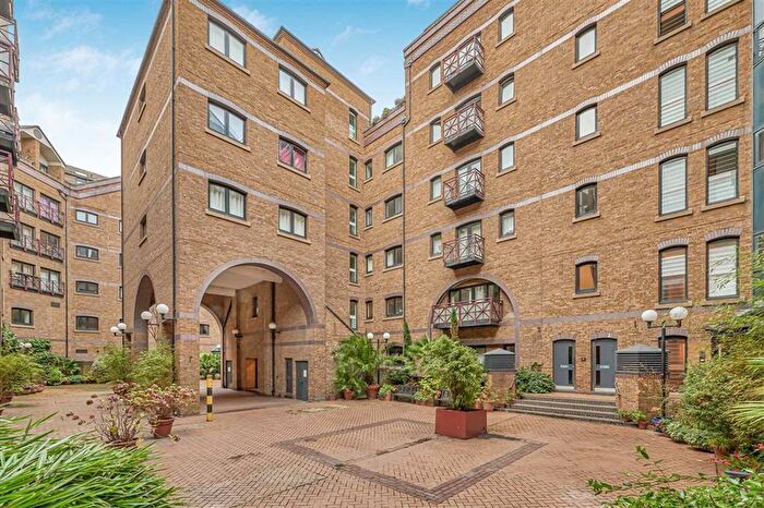 2 Bedroom Flat To Rent In Mill Street, Shad Thames, SE1