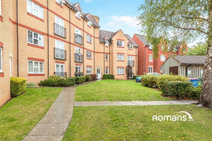 2 Bedroom Flat To Rent In Arthurs Close, Emersons Green, Bristol, BS16