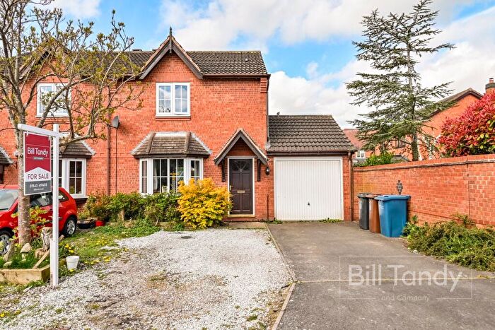 3 Bedroom Semi-Detached House For Sale In Poppy Gardens, Alrewas, Burton-on-Trent, DE13