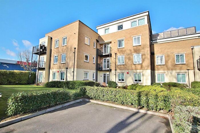 2 Bedroom Flat To Rent In Worton Road, Hippisley Court, TW7