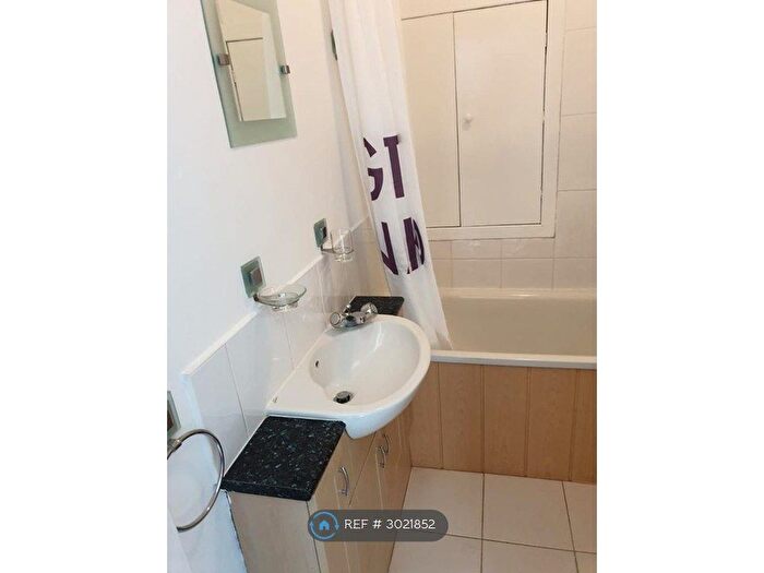 1 Bedroom Flat To Rent In Northfield Place, Aberdeen, AB25