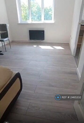 1 Bedroom Flat To Rent In Jack Clow Road, London, E15