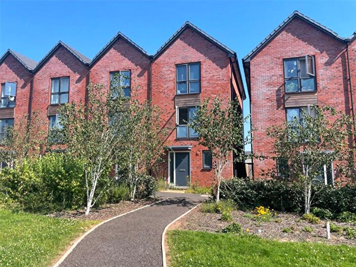 6 Bedroom Semi-Detached House To Rent In Shrub Leaze, Stoke Gifford, Bristol, BS34