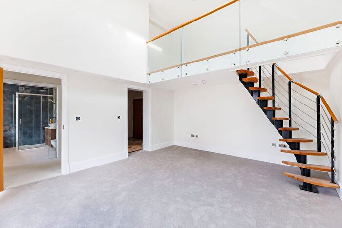 5 Bedroom Detached House For Sale In Wood Norton, Fladbury, WR11