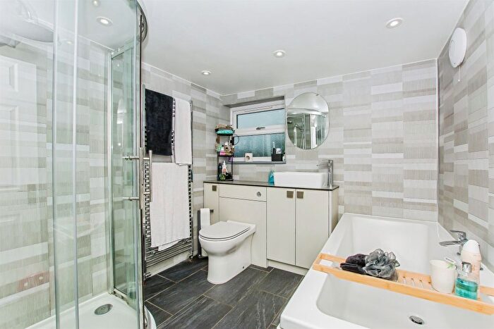2 Bedroom Detached House For Sale In High Road, Guyhirn, Wisbech, PE13
