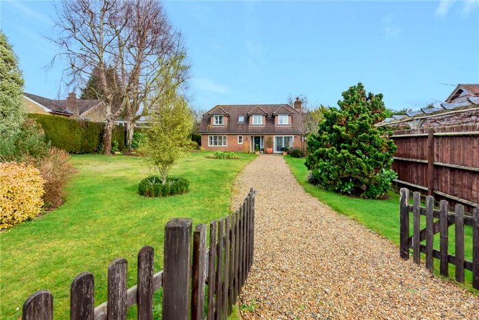 4 Bedroom Bungalow For Sale In Pound Lane, Ampfield, Romsey, SO51