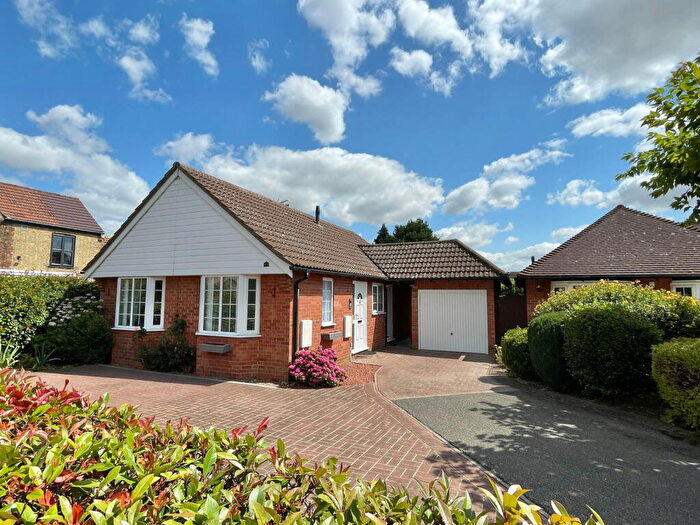 2 Bedroom Detached Bungalow For Sale In The Avenue, March, PE15