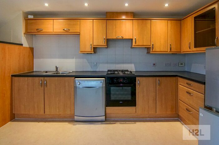 2 Bedroom Flat To Rent In Spruce Road, Nuneaton, CV10