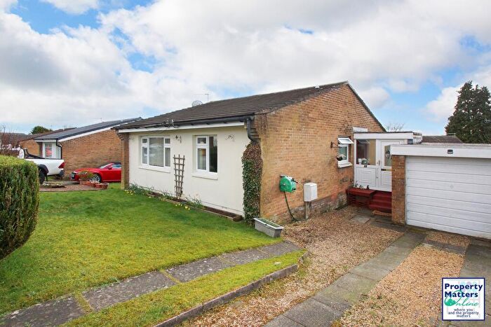 2 Bedroom Bungalow For Sale In Glen Craig Terrace, Fenwick, KA3