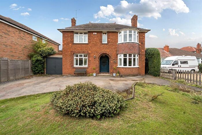 3 Bedroom Detached House For Sale In Stratford Road, Roade, NN7