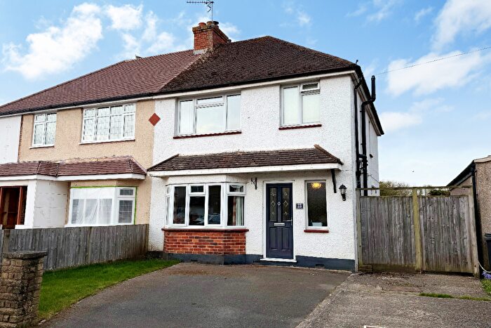3 Bedroom Semi-Detached House For Sale In Glenfield Road, Brockham, RH3