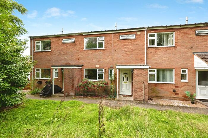 3 Bedroom Terraced House For Sale In Bromfield Road, Redditch, Worcestershire, B97