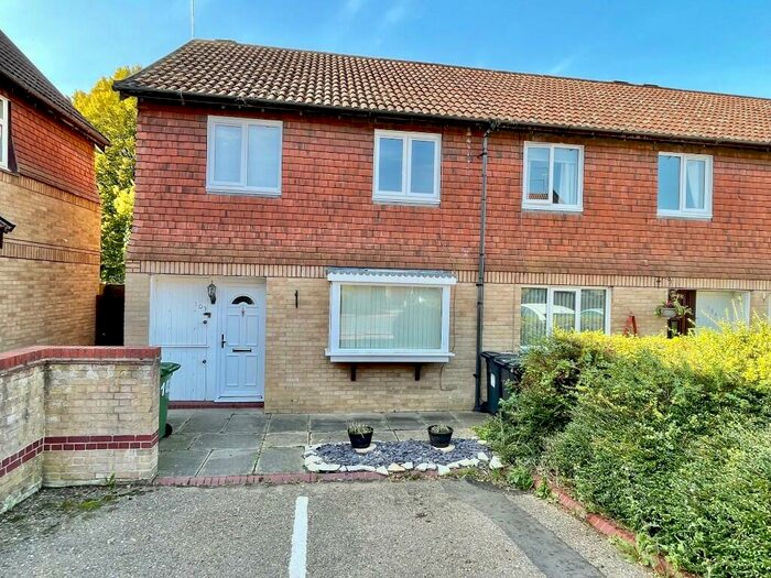 3 Bedroom End Of Terrace House To Rent In Gostwick, Orton Brimbles, Peterborough, Cambridgeshire, PE2