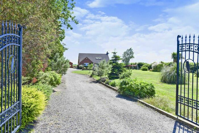 4 Bedroom Bungalow For Sale In Glassmoor Bank, Whittlesey, Peterborough, PE7