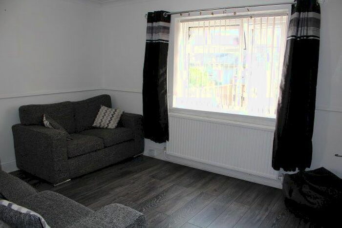 2 Bedroom Property To Rent In Merlin Crescent, Swansea SA1