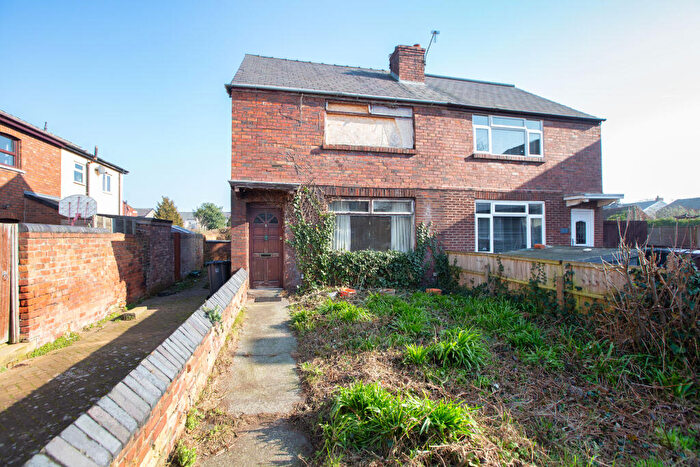 3 Bedroom Semi-Detached House For Sale In Matlock Crescent, Birkdale, Sefton, PR8