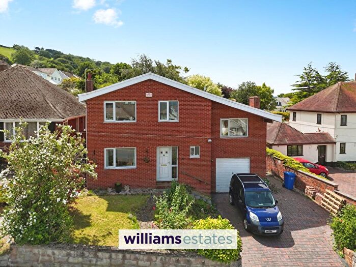 4 Bedroom Detached House For Sale In Aberconway Road, Prestatyn, LL19