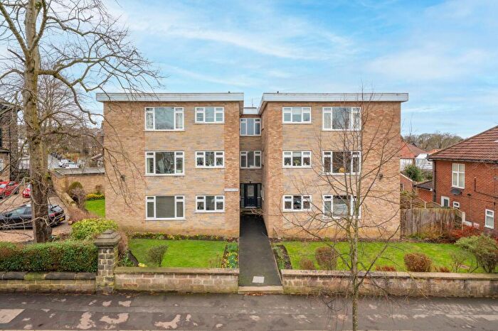 2 Bedroom Flat For Sale In Cold Bath Road, West Cliffe Court, HG2