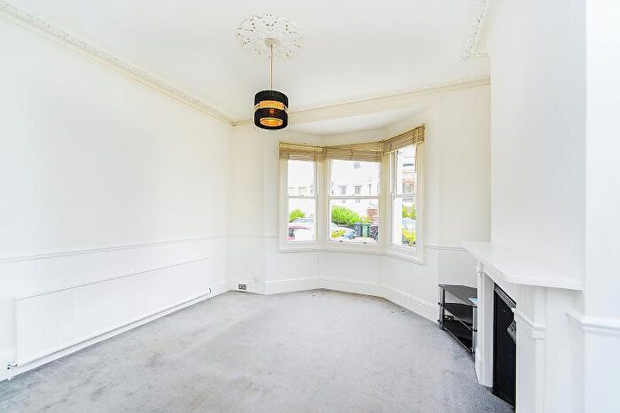 1 Bedroom Flat To Rent In Prinsep Road, Hove, East Sussex, BN3