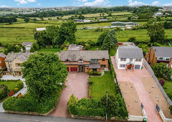 4 Bedroom Detached House For Sale In Whitechapel Road, Scholes, Cleckheaton, West Yorkshire, BD19