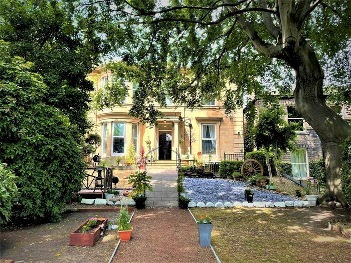 1 Bedroom Flat To Rent In Springfield Terrace, Dewsbury, WF13