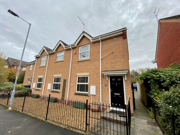 2 Bedroom Flat To Rent In New Barns Avenue, Chorlton, Greater Manchester, M21
