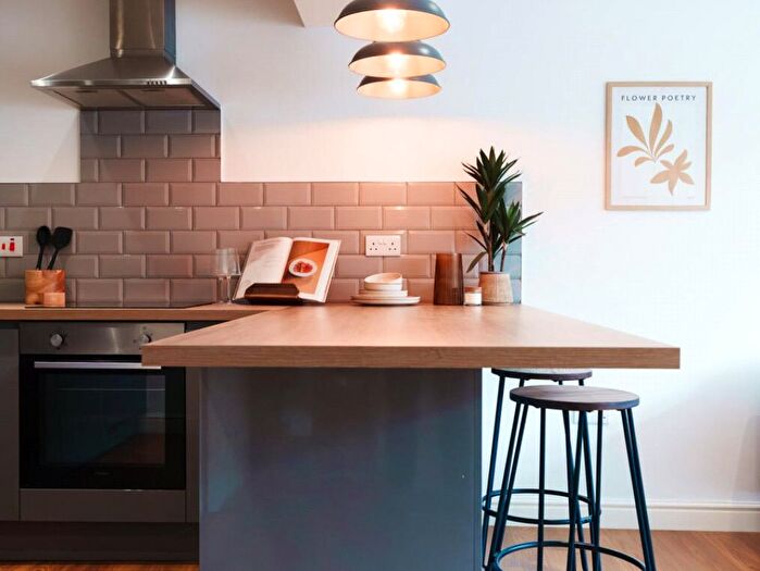 2 Bedroom Property To Rent In King's Cross Road, London, WC1X