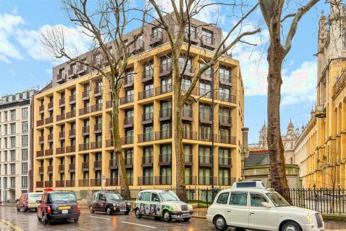 2 Bedroom Apartment To Rent In Fetter Lane, London, EC4A