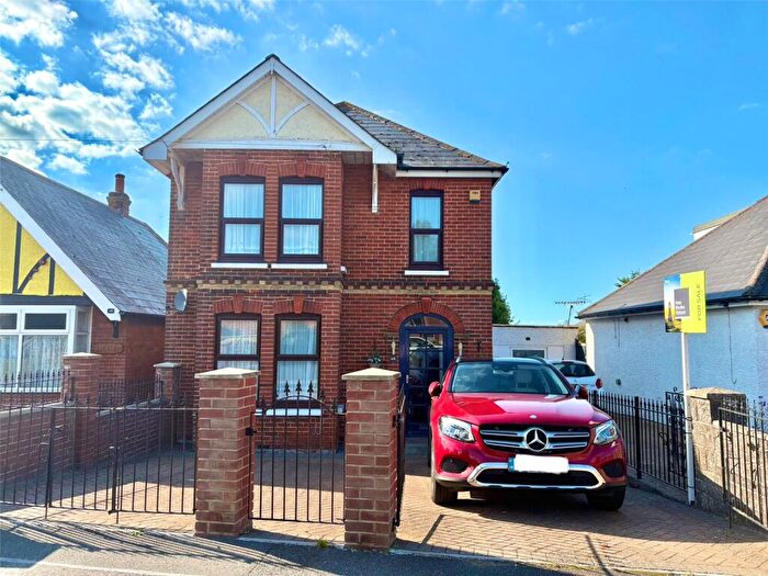 3 Bedroom Detached House For Sale In Great Preston Road, Ryde, Isle Of Wight, PO33