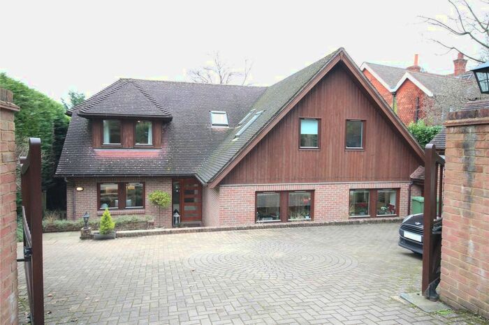 4 Bedroom Detached House To Rent In Oak Hill Road, Sevenoaks, Kent TN13