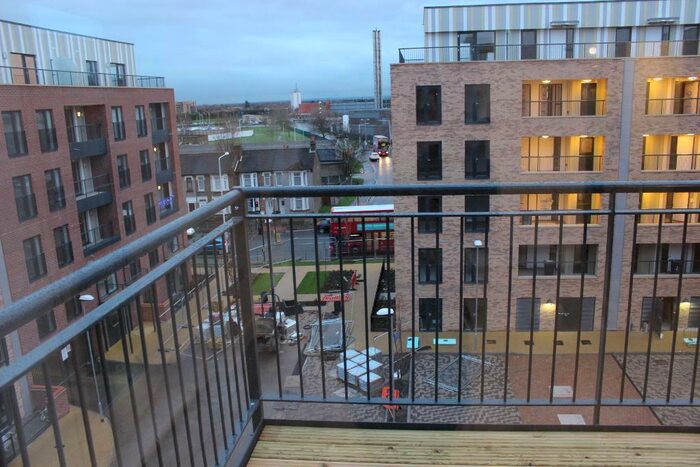 2 Bedroom Flat To Rent In Arc Court, Maxwell Road, London, RM7
