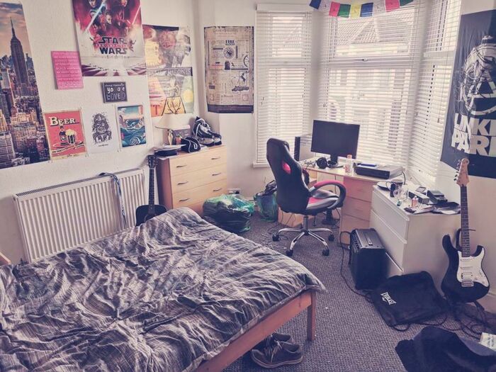 4 Bedroom House To Rent In Tewkesbury Place, Cathays, Cardiff, CF24