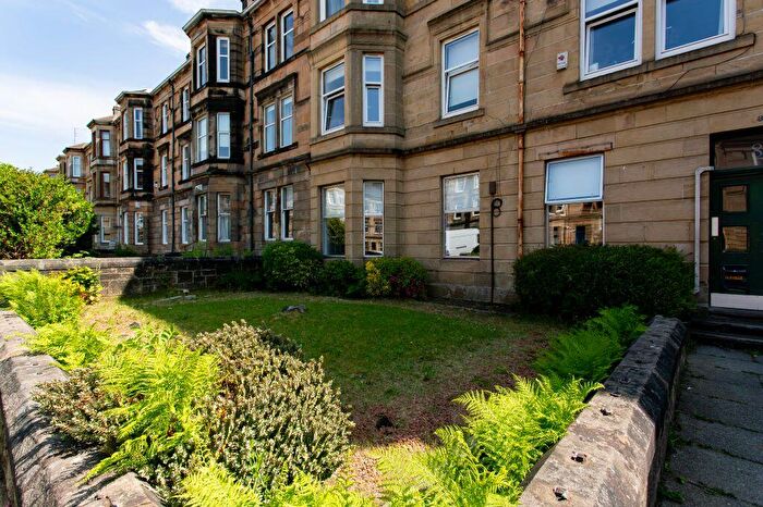 3 Bedroom Flat For Sale In Flat /, Greenlaw Avenue, Paisley, PA1