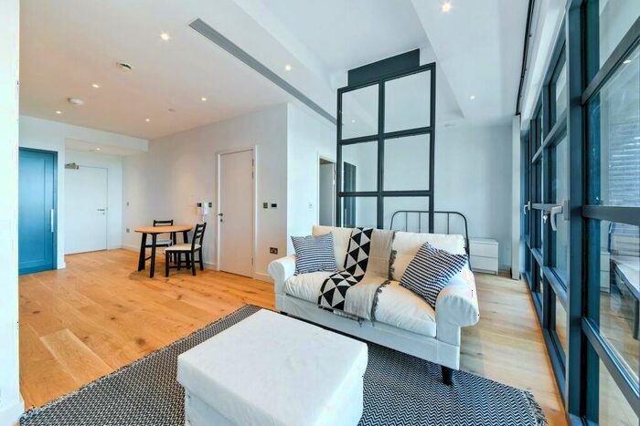 Apartment To Rent In Bridgewater House, London City Island, London, E14