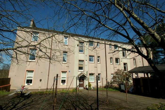 2 Bedroom Flat To Rent In Salford Place, Kirkintilloch, G66