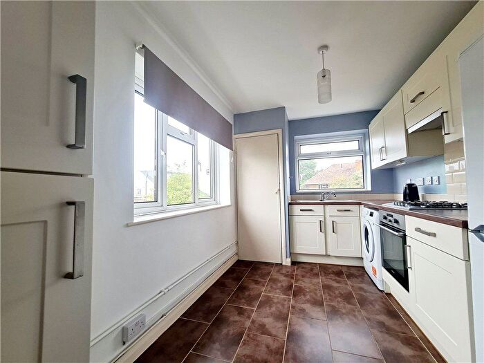 2 Bedroom Maisonette To Rent In Coombe Close, Hounslow, TW3
