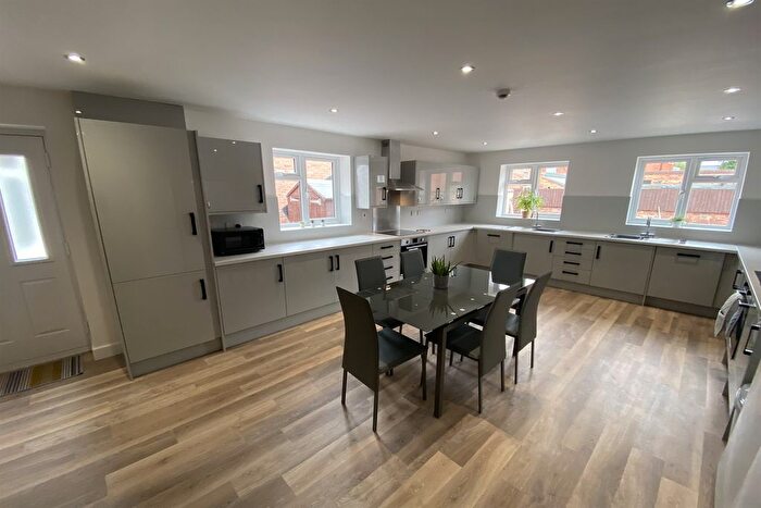 1 Bedroom Terraced House To Rent In Rm, City Rd, Beeston, NG9