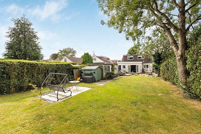 4 Bedroom Detached House For Sale In Buxton Lane, Caterham, CR3