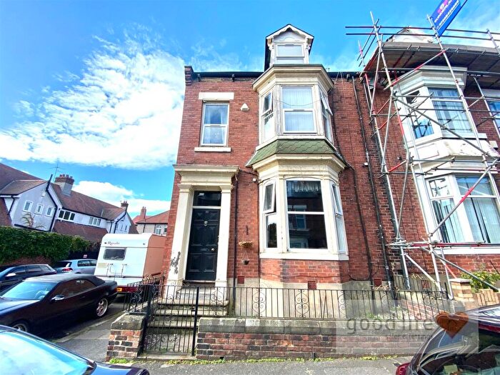 6 Bedroom End Of Terrace House For Sale In Otto Terrace, Thornhill, Sunderland, SR2