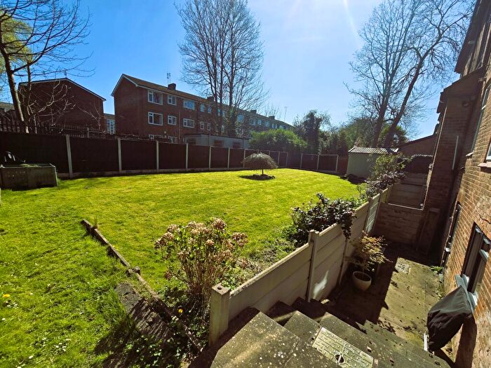 3 Bedroom Semi-Detached House To Rent In Moorfield Road, M20