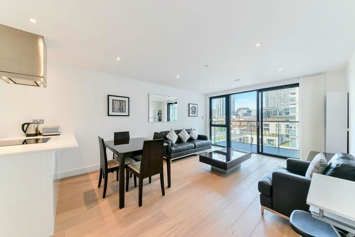 2 Bedroom Flat To Rent In Kensington Apartments, Cityscape, Commercial Street, Aldgate, London, E1