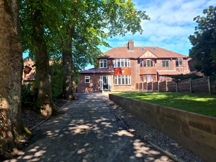 3 Bedroom Semi-Detached House To Rent In Sefton Road, Archer Park, Middleton, Manchester, M24