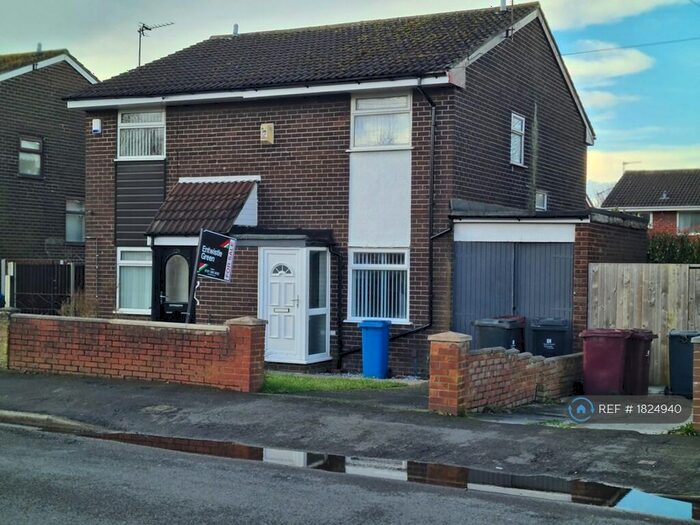 2 Bedroom Semi-Detached House To Rent In Saxon Way, Liverpool, L33