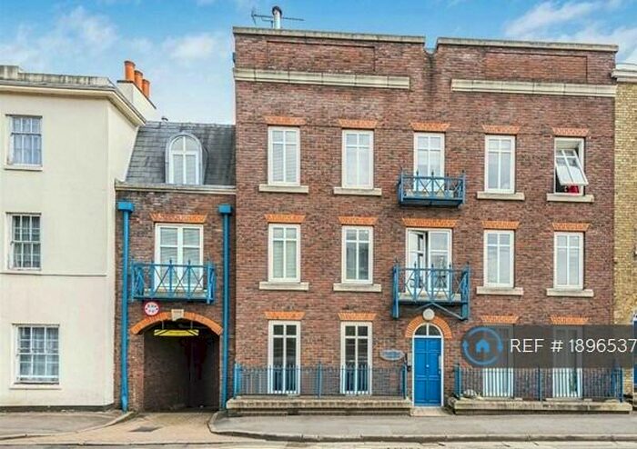 1 Bedroom Flat To Rent In Castle Street, Reading, RG1