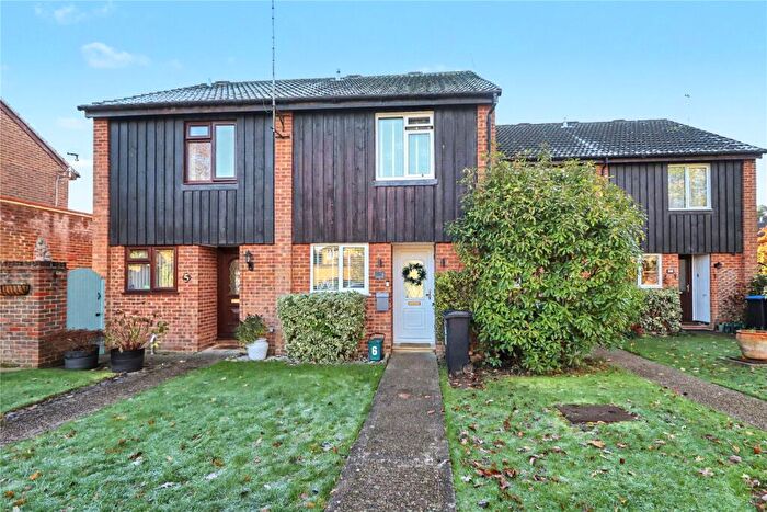 2 Bedroom Terraced House For Sale In Ainsdale Way, Woking, GU21