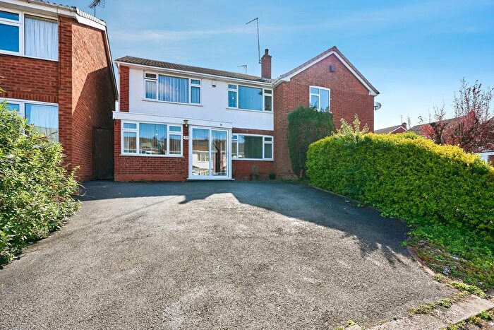 3 Bedroom Detached House For Sale In Launceston Close, Walsall, West Midlands, WS5
