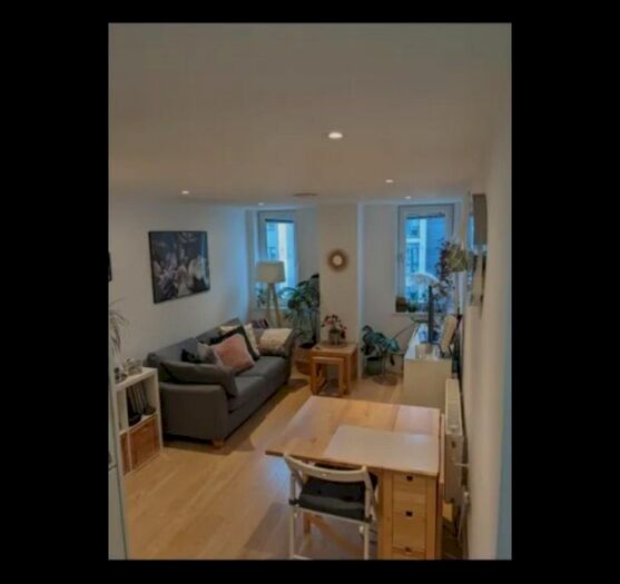 1 Bedroom Flat To Rent In Britannina Walk, Hackney, London, N1